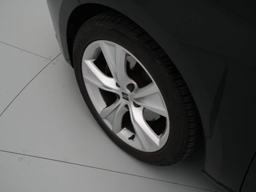 Seat Leon Sportstourer 1.0 TSI 110pk FR Navigatie Led Clima Pdc 327 ActivLease financial lease