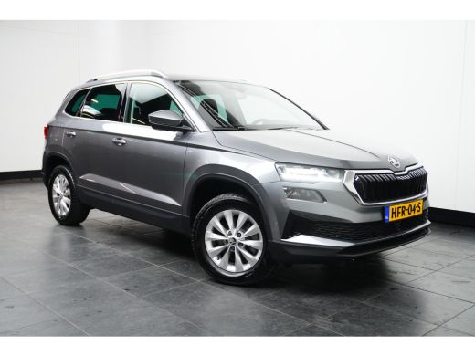 Skoda Karoq 1.5 TSI 150PK DSG-7 Business Edition | NAVI BY APP | CAMERA | ADAPT. CRUISE ActivLease financial lease