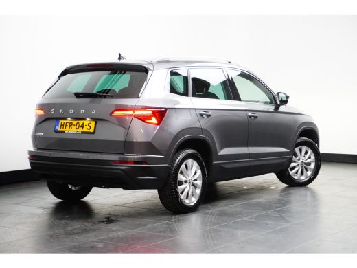 Skoda Karoq 1.5 TSI 150PK DSG-7 Business Edition | NAVI BY APP | CAMERA | ADAPT. CRUISE ActivLease financial lease