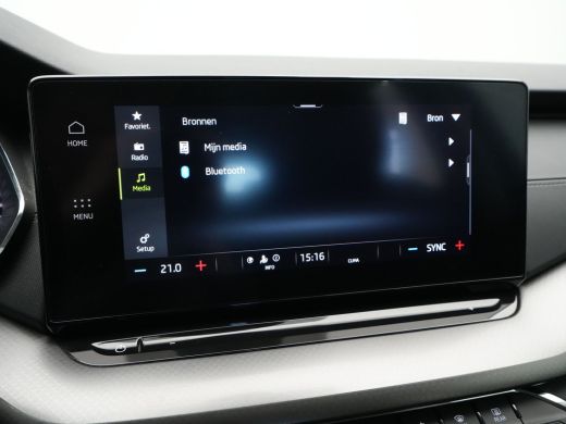 Skoda Octavia Combi 1.0 TSI 110pk Business Edition Navigatie Trekhaak Virtual Cockpit Acc Pdc 134 ActivLease financial lease