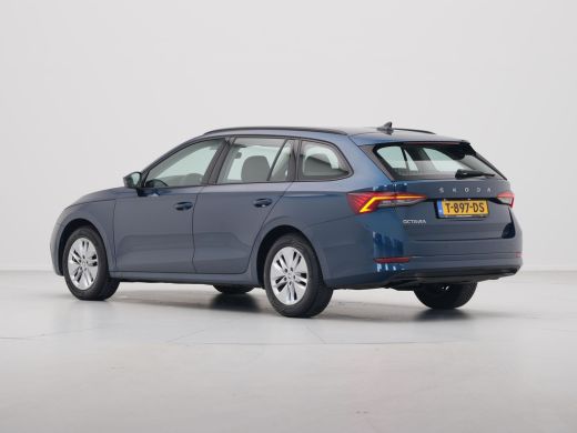 Skoda Octavia Combi 1.0 TSI 110pk Business Edition Navigatie Trekhaak Virtual Cockpit Acc Pdc 134 ActivLease financial lease
