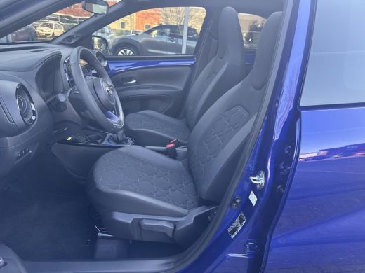 Toyota Aygo X 1.0 VVT-i MT Envy Cabrio | 06-10141018 Voor meer informatie ActivLease financial lease