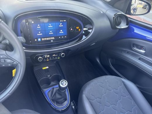 Toyota Aygo X 1.0 VVT-i MT Envy Cabrio | 06-10141018 Voor meer informatie ActivLease financial lease