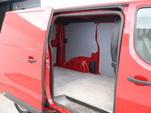 Toyota ProAce Worker 2.0 D-4D 122 PK COOL COMFORT + CAMERA / AIRCO / TREKHAAK / CRUISE CONTROL ActivLease financial lease
