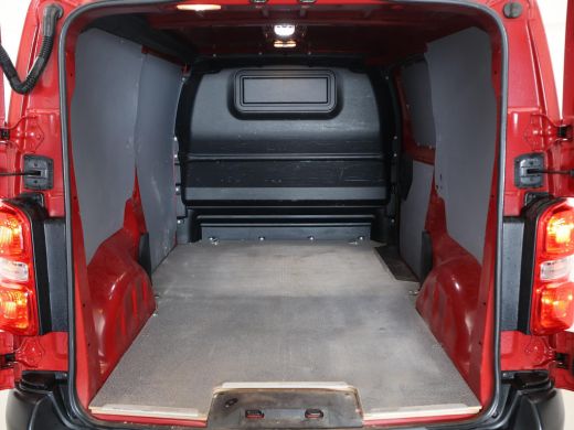 Toyota ProAce Worker 2.0 D-4D 122 PK COOL COMFORT + CAMERA / AIRCO / TREKHAAK / CRUISE CONTROL ActivLease financial lease
