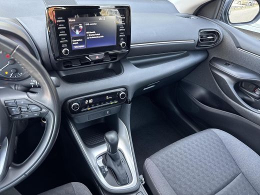 Toyota Yaris 1.5 Hybrid Active | 06-10141018 Voor meer informatie ActivLease financial lease