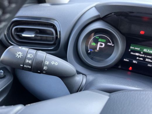 Toyota Yaris 1.5 Hybrid Dynamic | Apple CarPlay/Android auto | Achteruitrijcamera ActivLease financial lease