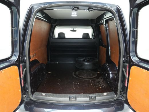 Volkswagen Caddy 2.0 TDI L1H1 BMT Highline C-Edition Navigatie Leder Voorruitverwarming Acc ActivLease financial lease
