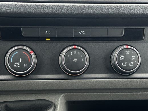 Volkswagen Crafter 35 2.0 TDI 141 PK / L3H3 / 1e EIGENAAR / AIRCO / CRUISE CONTROL / 3.000 KG AHG / BIJRIJDERSBANK ActivLease financial lease