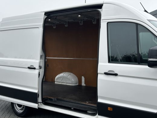 Volkswagen Crafter 35 2.0 TDI 141 PK / L3H3 / 1e EIGENAAR / AIRCO / CRUISE CONTROL / 3.000 KG AHG / BIJRIJDERSBANK ActivLease financial lease