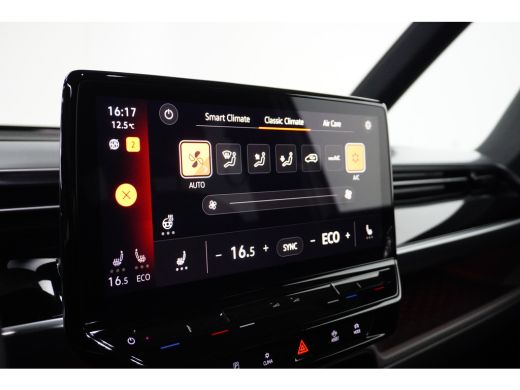 Volkswagen ID. Buzz 77kWh 204PK Pro | TREKHAAK | AUTO. A. KLEP | NAVIGATIE | CAMERA ActivLease financial lease