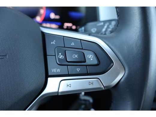 Volkswagen T-Roc 1.5 TSI 150PK 7-DSG Life | Apple Carplay/Android Auto | Parkeersensoren | ActivLease financial lease