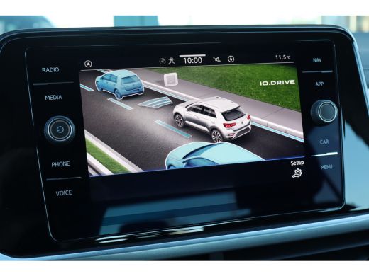 Volkswagen T-Roc 1.5 TSI 150PK 7-DSG Life | Apple Carplay/Android Auto | Parkeersensoren | ActivLease financial lease