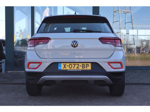 Volkswagen T-Roc 1.5 TSI 150PK 7-DSG Life | Apple Carplay/Android Auto | Parkeersensoren | ActivLease financial lease