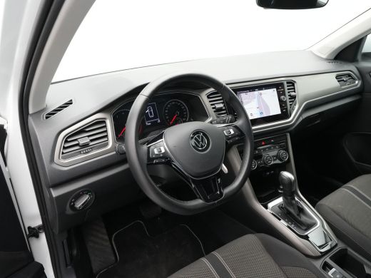 Volkswagen T-Roc 1.5 TSI 150pk DSG Style Navigatie Pdc Stoelverwarming Clima 143 ActivLease financial lease