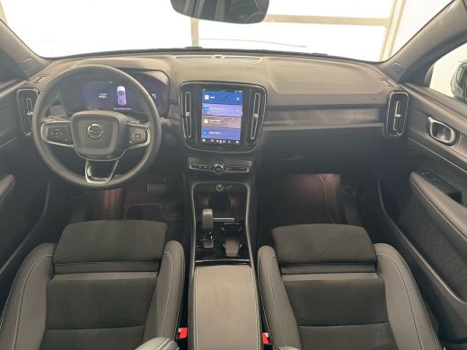 Volvo  C40 Single Motor Plus 69 kWh | Achteruitrijcamera | Apple Carplay/Android Auto|telefoonintegratie pre... ActivLease financial lease
