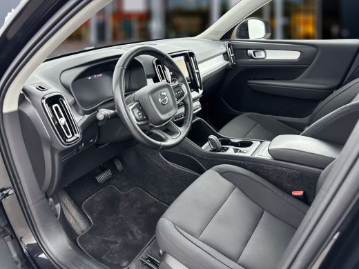 Volvo  XC40 T2 A/T Business Pro | 19" | Panoramadak | Adaptieve cruise | BLIS | Parkeercamera | Keyless | Nav... ActivLease financial lease