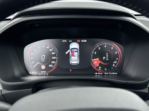 Volvo  XC40 T2 A/T Business Pro | 19" | Panoramadak | Adaptieve cruise | BLIS | Parkeercamera | Keyless | Nav... ActivLease financial lease