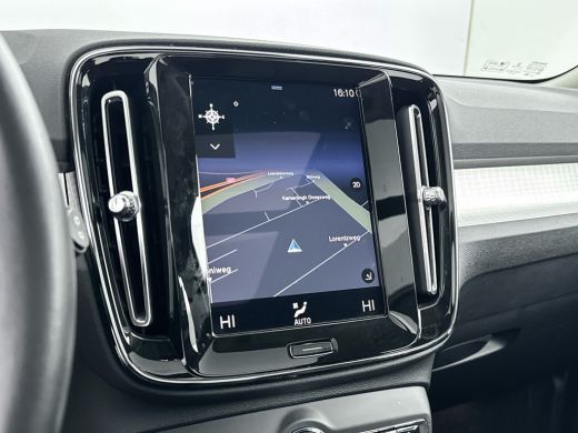 Volvo  XC40 T2 A/T Business Pro | 19" | Panoramadak | Adaptieve cruise | BLIS | Parkeercamera | Keyless | Nav... ActivLease financial lease
