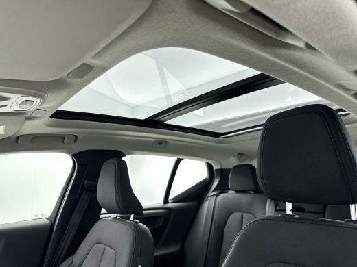 Volvo  XC40 T2 A/T Business Pro | 19" | Panoramadak | Adaptieve cruise | BLIS | Parkeercamera | Keyless | Nav... ActivLease financial lease