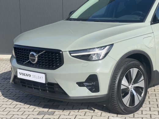 Volvo  XC40 Volvo T4 Plug-in hybrid Plus Dark | Elektrische Voorstoelen | Camera | Leder | DAB | LED ActivLease financial lease
