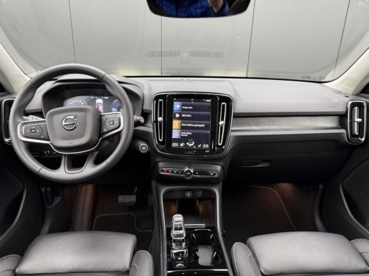 Volvo  XC40 Volvo T4 Plug-in hybrid Plus Dark | Elektrische Voorstoelen | Camera | Leder | DAB | LED ActivLease financial lease
