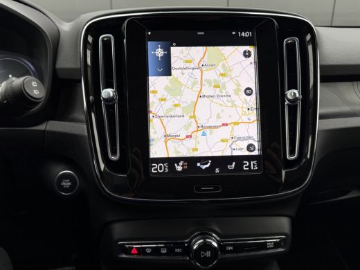 Volvo  XC40 Volvo T4 Plug-in hybrid Plus Dark | Elektrische Voorstoelen | Camera | Leder | DAB | LED ActivLease financial lease