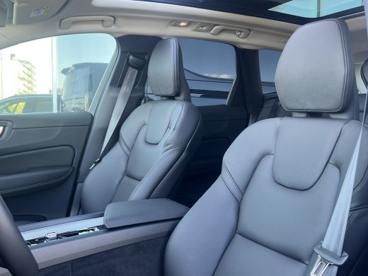 Volvo  XC60 Volvo T6 Plug-in hybrid AWD Plus Bright | Trekhaak | Leder | Panoramadak | Elektrische Voorstoele... ActivLease financial lease