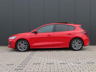 Ford Focus Ford 1.0 EcoBoost Hybrid ST Line | Panoramadak | Winterpack | Adaptief | 13.500 km ! | UNIEK !!!