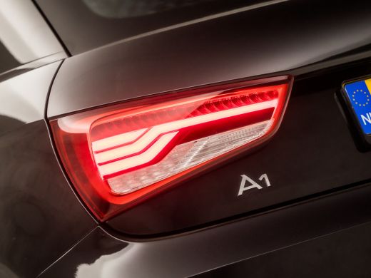Audi A1 Sportback 1.0 TFSI S-Line Sport Automaat (5 DEURS, NAVIGATIE, XENON, CLIMATE, PARKEERSENSOREN, SP... ActivLease financial lease