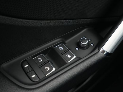 Audi Q2 35 150 pk TFSI S Edition Navigatie Matrix Virtual Cockpit 110 ActivLease financial lease