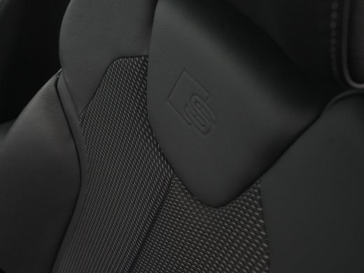 Audi Q2 35 TFSI 150pk S Edition Virtual Cockpit S Line Black 60 ActivLease financial lease