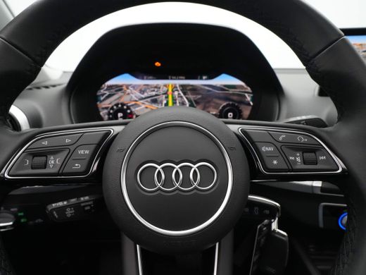 Audi Q2 35 TFSI Advanced edition Panorama Navigatie Pdc Acc 109 ActivLease financial lease