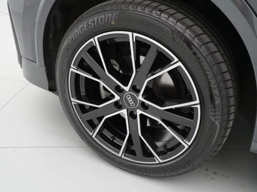 Audi Q2 35 TFSI S Edition S Line Active info display Navigatie 73 ActivLease financial lease
