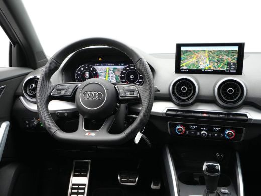 Audi Q2 35 TFSI S Edition Active info display Navigatie 73 ActivLease financial lease