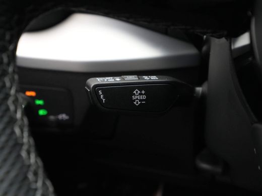 Audi Q2 35 TFSI S Edition S Line Active info display Navigatie 73 ActivLease financial lease