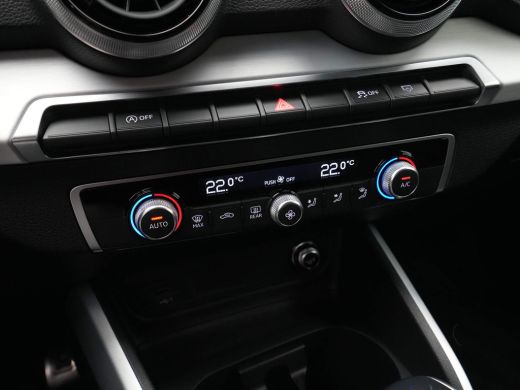 Audi Q2 35 TFSI S Edition Active info display Navigatie 73 ActivLease financial lease