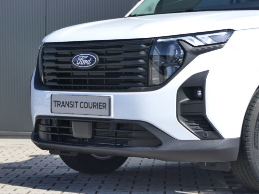 Ford Transit Courier 1.5 EcoBlue Trend | Voorraad! | Camera | Lichtmetalen Velgen | Trekhaak | Cruise Control | Airco ... ActivLease financial lease