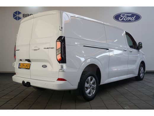 Ford Transit Custom Ford 320 2.0 TDCI L2H1 Limited | Trekhaak! | Schuifdeur Links & Rechts | Stuurwiel Verwarmd | Voo... ActivLease financial lease