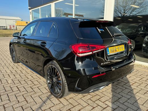 Mercedes A-Klasse 250 e AMG Blackpack | Camera ActivLease financial lease