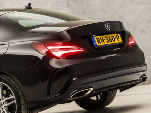 Mercedes CLA-Klasse 180 AMG Sport Automaat (GROOT NAVI, LEDER/ALCANTARA, STOELVERWARMING, SPORTSTOELEN, DIAMOND GRILL... ActivLease financial lease
