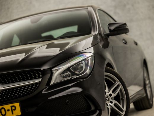 Mercedes CLA-Klasse 180 AMG Sport Automaat (GROOT NAVI, LEDER/ALCANTARA, STOELVERWARMING, SPORTSTOELEN, DIAMOND GRILL... ActivLease financial lease