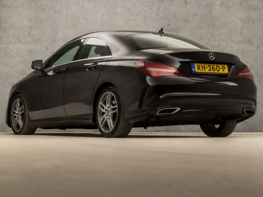 Mercedes CLA-Klasse 180 AMG Sport Automaat (GROOT NAVI, LEDER/ALCANTARA, STOELVERWARMING, SPORTSTOELEN, DIAMOND GRILL... ActivLease financial lease