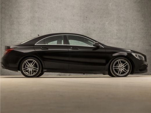 Mercedes CLA-Klasse 180 AMG Sport Automaat (GROOT NAVI, LEDER/ALCANTARA, STOELVERWARMING, SPORTSTOELEN, DIAMOND GRILL... ActivLease financial lease