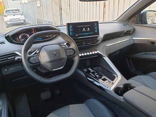 Peugeot 3008 Hybrid 136 e-DCS6 Allure Pack Business | 18" lichtmetalen velgen 'Detroit' | Achterste zijruiten ... ActivLease financial lease