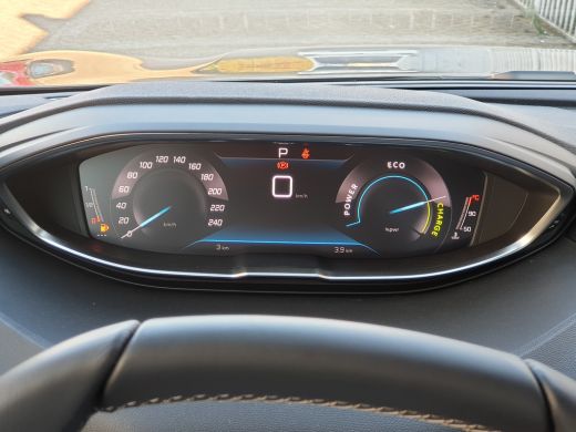 Peugeot 3008 Hybrid 136 e-DCS6 Allure Pack Business | 18" lichtmetalen velgen 'Detroit' | Achterste zijruiten ... ActivLease financial lease