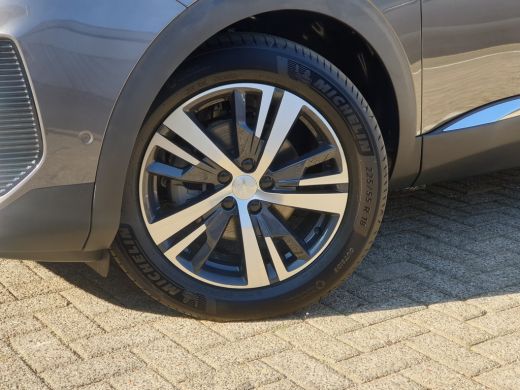 Peugeot 3008 Hybrid 136 e-DCS6 Allure Pack Business | 18" lichtmetalen velgen 'Detroit' | Achterste zijruiten ... ActivLease financial lease