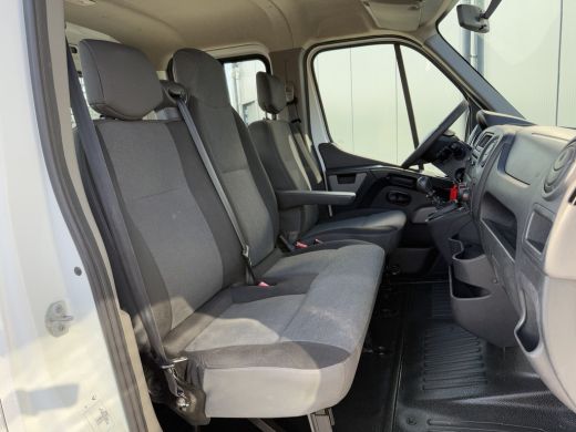 Renault Master 2.3 dCi 131 pk E6 / PICK UP / L4 MAXI / 1e EIG. / HIAB KRAAN / AIRCO / CRUISE / 3-ZITS ActivLease financial lease