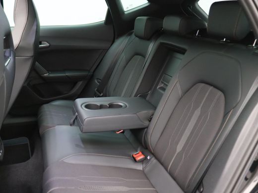 Seat Formentor 1.4 e-Hybrid VZ Performance 245PK DSG Pano-Schuifdak, Side Assist, Adaptieve Cruise Controle, Sto... ActivLease financial lease