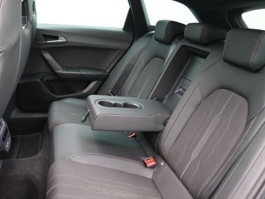 Seat Leon Sportstourer 1.4 e-Hybrid Business 204PK DSG Adaptieve Cruise Controle, Achteruitrijcamera, Side Assist, Stoel... ActivLease financial lease